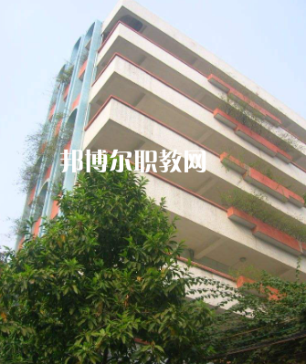 肇慶衛(wèi)生學(xué)校2022年報(bào)名條件、招生要求、招生對(duì)象