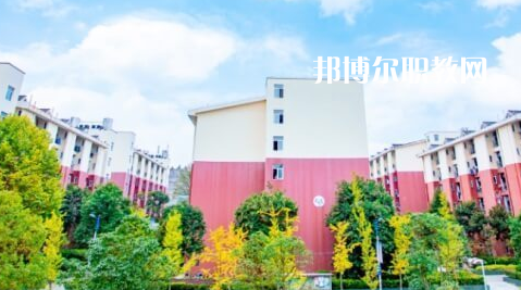 黔東南中等職業(yè)技術(shù)學(xué)校2022年學(xué)費(fèi)、收費(fèi)多少