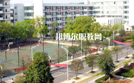 安岳縣遠大科技職業(yè)學校2022年報名條件、招生要求、招生對象