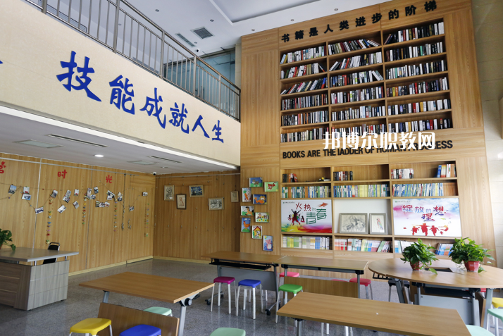 邯鄲經(jīng)濟(jì)管理中專(zhuān)學(xué)校2022年學(xué)費(fèi)、收費(fèi)多少