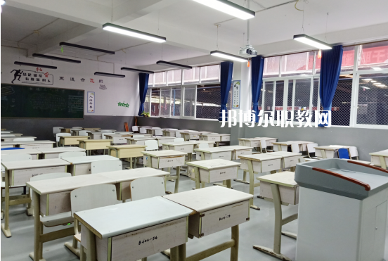 文山文武職業(yè)學(xué)校2022年報名條件、招生要求、招生對象