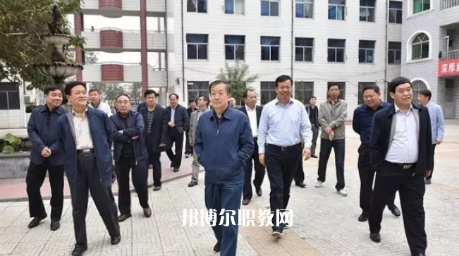 承德騰飛中等專業(yè)學(xué)校2022年招生簡(jiǎn)章