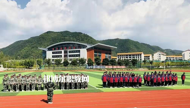 黃龍職業(yè)教育中心2022年報(bào)名條件、招生要求、招生對象