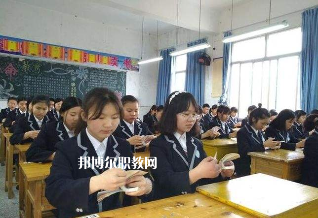 重慶墊江職業(yè)教育中心2022年報(bào)名條件、招生要求、招生對(duì)象