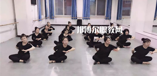承德科技管理工程學(xué)校2022年學(xué)費(fèi)、收費(fèi)多少