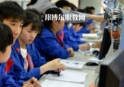 儀征技師學院2022年報名條件、招生要求、招生對象