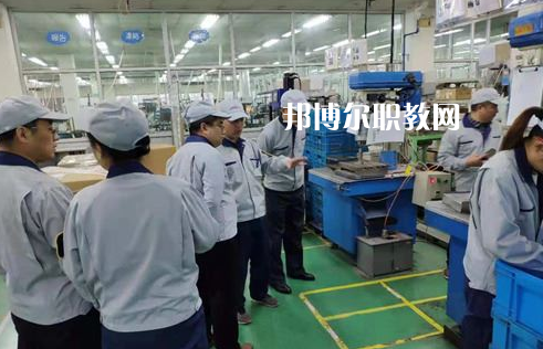 承德科技管理工程學(xué)校2022年報名條件、招生要求、招生對象