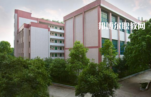 硯山縣民族職業(yè)高級中學(xué)2022年招生辦聯(lián)系電話