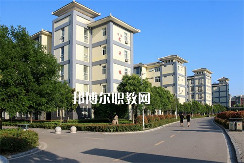 安徽亳州技師學(xué)院2022年報名條件、招生要求、招生對象