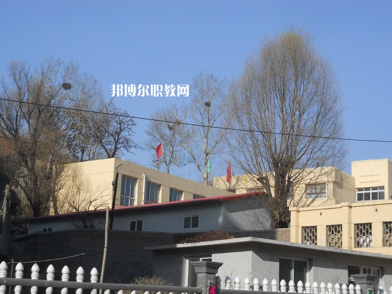 承德通達中等專業(yè)學(xué)校2022年報名條件、招生要求、招生對象