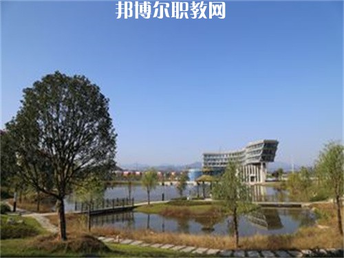 峨山縣職業(yè)高級(jí)中學(xué)2022年報(bào)名條件、招生要求、招生對(duì)象