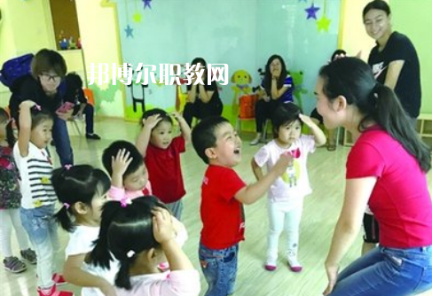 河北省青縣幼兒師范學(xué)校2022年報名條件、招生要求、招生對象