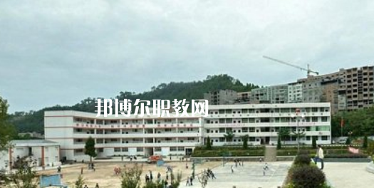 平昌筆山職業(yè)中學2022年報名條件、招生要求、招生對象