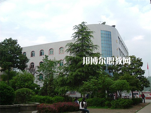 安徽行知學校2022年招生辦聯(lián)系電話