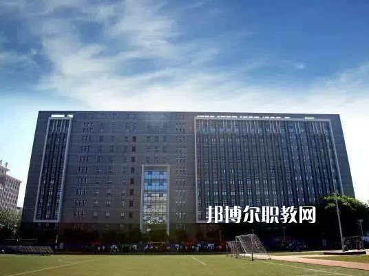 威信縣職業(yè)高級(jí)中學(xué)2022年招生簡(jiǎn)章
