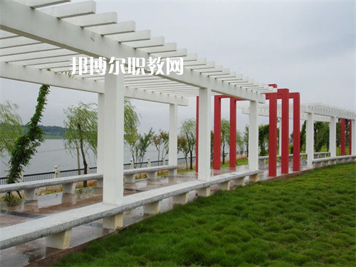 鹽津縣職業(yè)高級(jí)中學(xué)2022年招生辦聯(lián)系電話