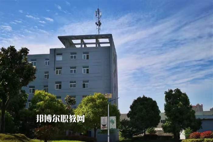 昭陽(yáng)區(qū)高級(jí)職業(yè)高級(jí)中學(xué)2022年招生辦聯(lián)系電話