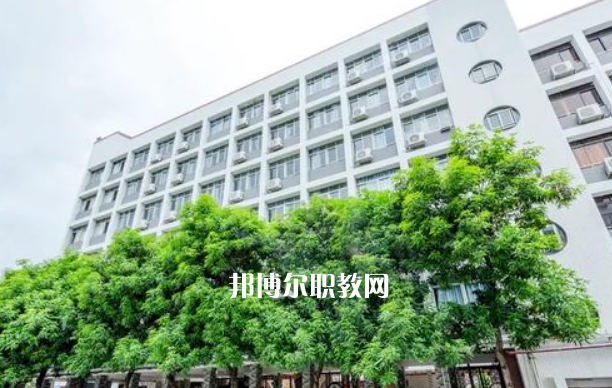 昆明機(jī)電工程學(xué)校2022年報(bào)名條件、招生要求、招生對(duì)象