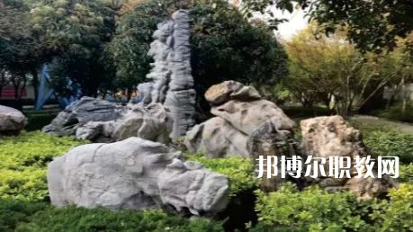 安徽理工技師學院2022年招生辦聯(lián)系電話