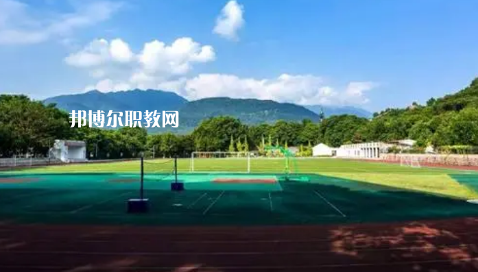 四川食品藥品學(xué)校2022年報(bào)名條件、招生要求、招生對(duì)象