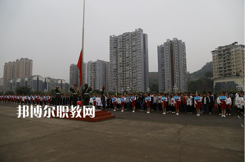 達州風華職業(yè)技術(shù)學校2022年招生辦聯(lián)系電話