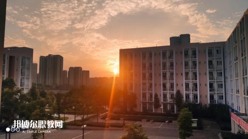 眉山信息工程中等職業(yè)技術(shù)學(xué)校2022年報(bào)名條件、招生要求、招生對(duì)象