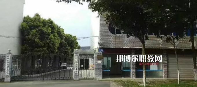 成都莊園機電職業(yè)技術(shù)學(xué)校怎么樣、好不好