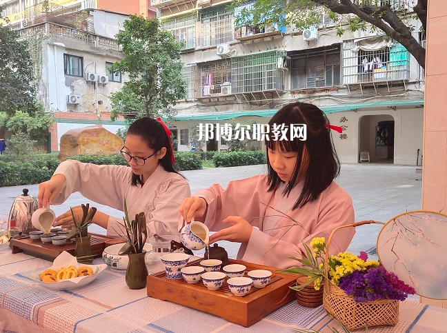 廣州荔灣區(qū)外語職業(yè)高級中學(xué)怎么樣、好不好