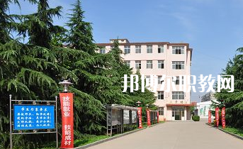 昆明臺(tái)湘科技學(xué)校2022年報(bào)名條件、招生要求、招生對(duì)象