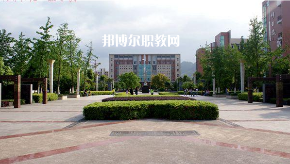 重慶南川隆化職業(yè)中學(xué)校2022年報名條件、招生要求、招生對象