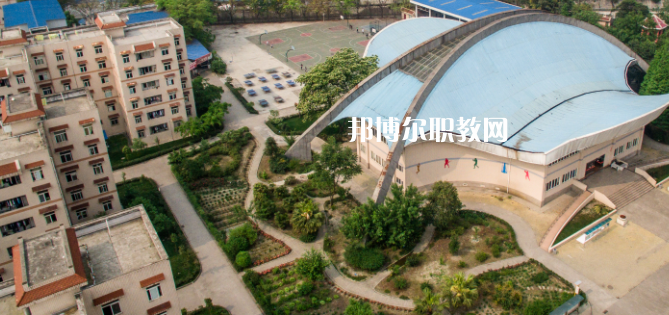 成都中醫(yī)藥大學(xué)附屬醫(yī)院針灸學(xué)校怎么樣、好不好