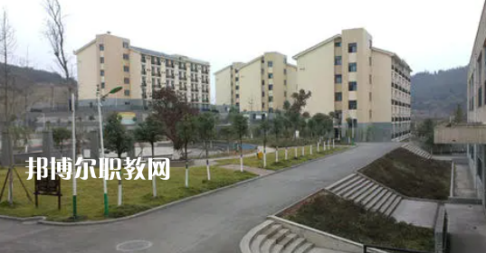 綿陽職業(yè)技術(shù)學(xué)院中專部2022年學(xué)費、收費多少
