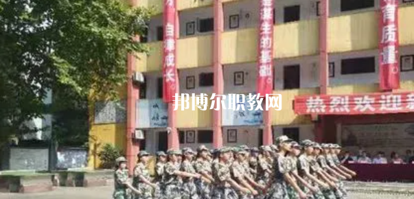 瀘州市天樺職業(yè)技術(shù)學校2022年招生辦聯(lián)系電話