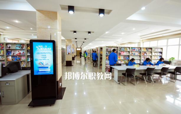 長(zhǎng)治衛(wèi)生學(xué)校2022年招生辦聯(lián)系電話