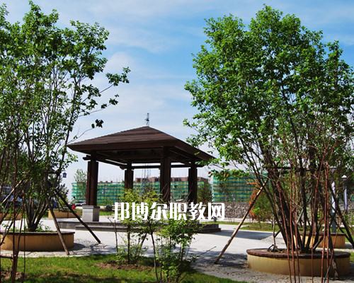 靈山職業(yè)技術(shù)學(xué)校2022年報(bào)名條件、招生要求、招生對(duì)象
