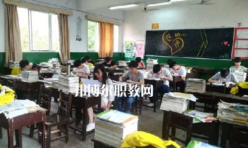 湘潭縣就業(yè)職業(yè)技術(shù)學(xué)校2022年報名條件、招生要求、招生對象