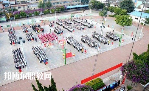 云龍縣民族職業(yè)高級(jí)中學(xué)報(bào)名條件、招生要求、招生對(duì)象