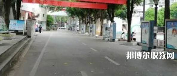柳州機電工業(yè)學(xué)校2022年報名條件、招生要求、招生對象