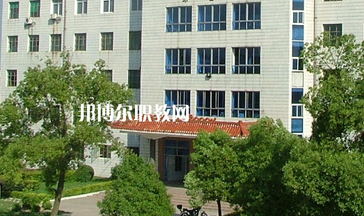 武漢黃陂職業(yè)技術(shù)學(xué)校2022年報名條件、招生要求、招生對象