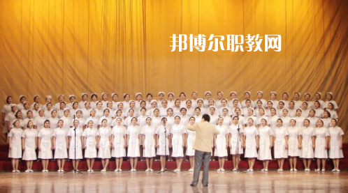 新疆石河子衛(wèi)生學(xué)校2022年報(bào)名條件、招生要求、招生對(duì)象