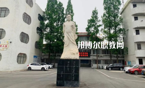 老河口職業(yè)技術學校2022年網(wǎng)站網(wǎng)址