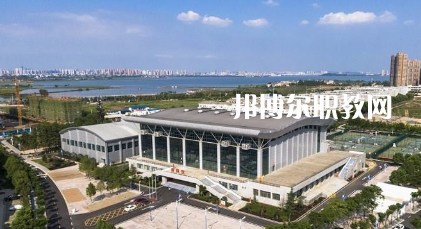 武漢體育運(yùn)動(dòng)學(xué)校2022年招生辦聯(lián)系電話(huà)