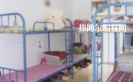 湖北汽車(chē)工業(yè)實(shí)驗(yàn)技工學(xué)校2022年宿舍條件