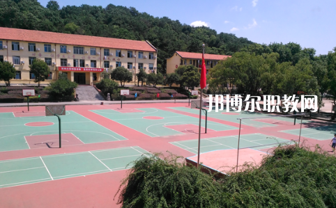 武漢東湖光電學(xué)校2022年報(bào)名條件、招生要求、招生對(duì)象