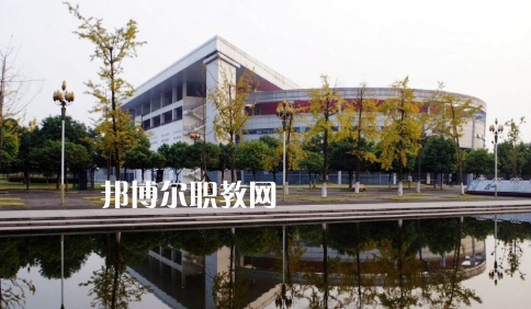 武漢供銷商業(yè)學(xué)校2022年報(bào)名條件、招生要求、招生對(duì)象