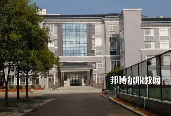 韶山職業(yè)中專(zhuān)學(xué)校