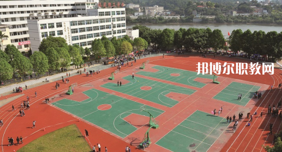 福建理工學(xué)校2023年學(xué)費(fèi)、收費(fèi)多少