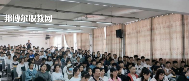 峨邊彝族自治縣職業(yè)高級中學(xué)校2023年學(xué)費、收費多少