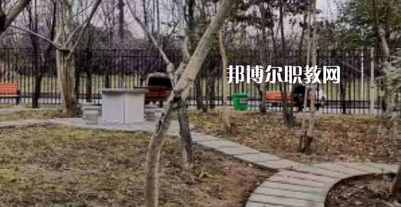 2023年達(dá)州理工職業(yè)技術(shù)學(xué)校學(xué)費(fèi)、收費(fèi)多少