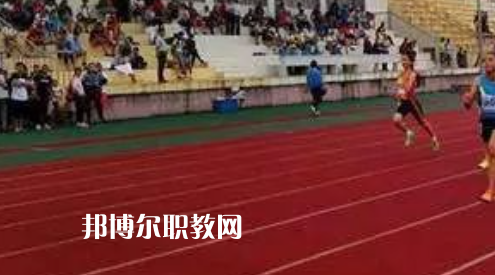 南通市體育運(yùn)動(dòng)學(xué)校地址在哪里，哪個(gè)地區(qū)，哪個(gè)城市?